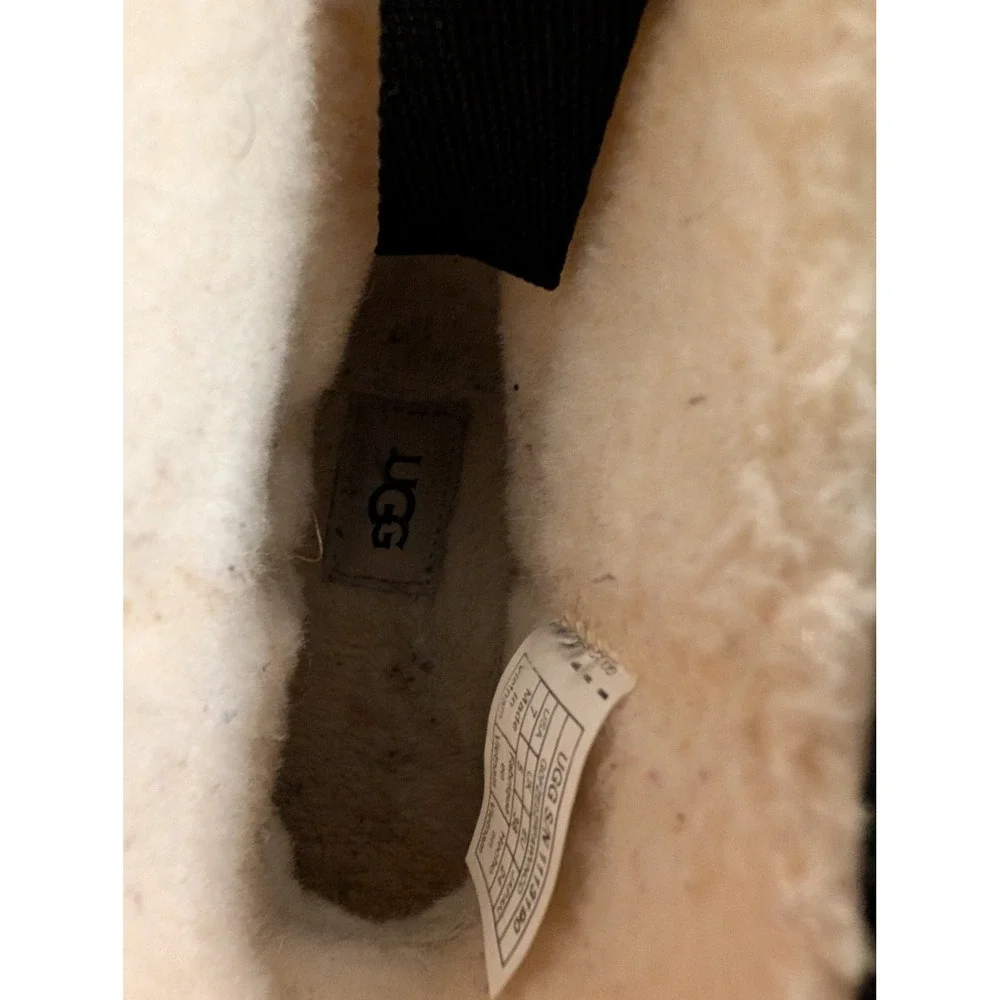 UGG Classic Clear Mini Sherpa Lined Black Waterproof Ankle Boots  Womens 7